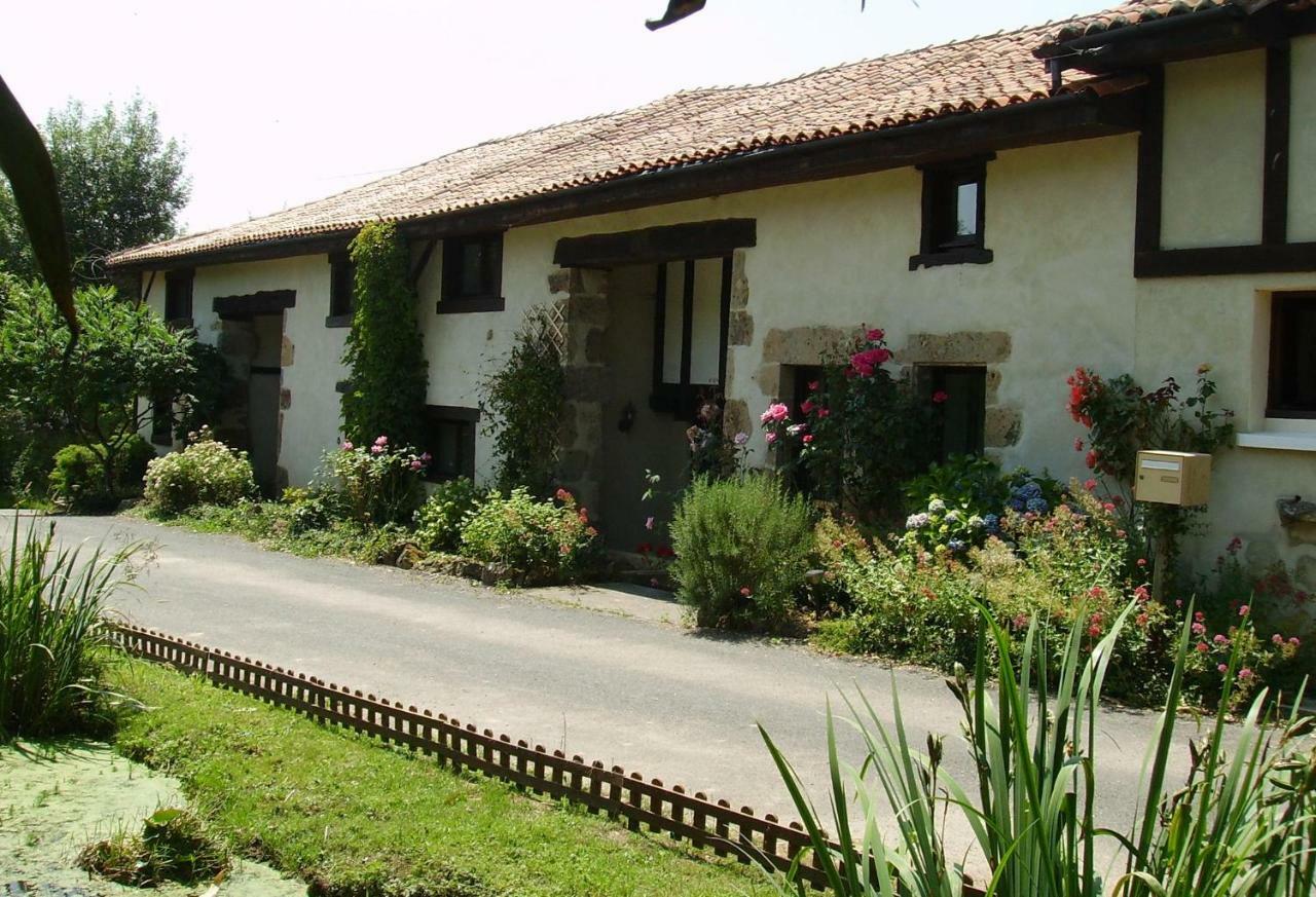 La Croix Gites Pressignac エクステリア 写真